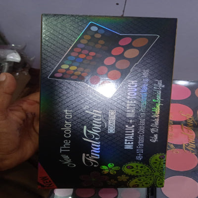 The Color Art' Professional Makeup Palette from Final Touch Cosmetics.